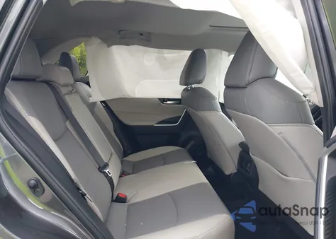 2024 Toyota Rav4 Xle Premium z USA, uszkodzony, nr VIN 2T3C1RFV0RC287528